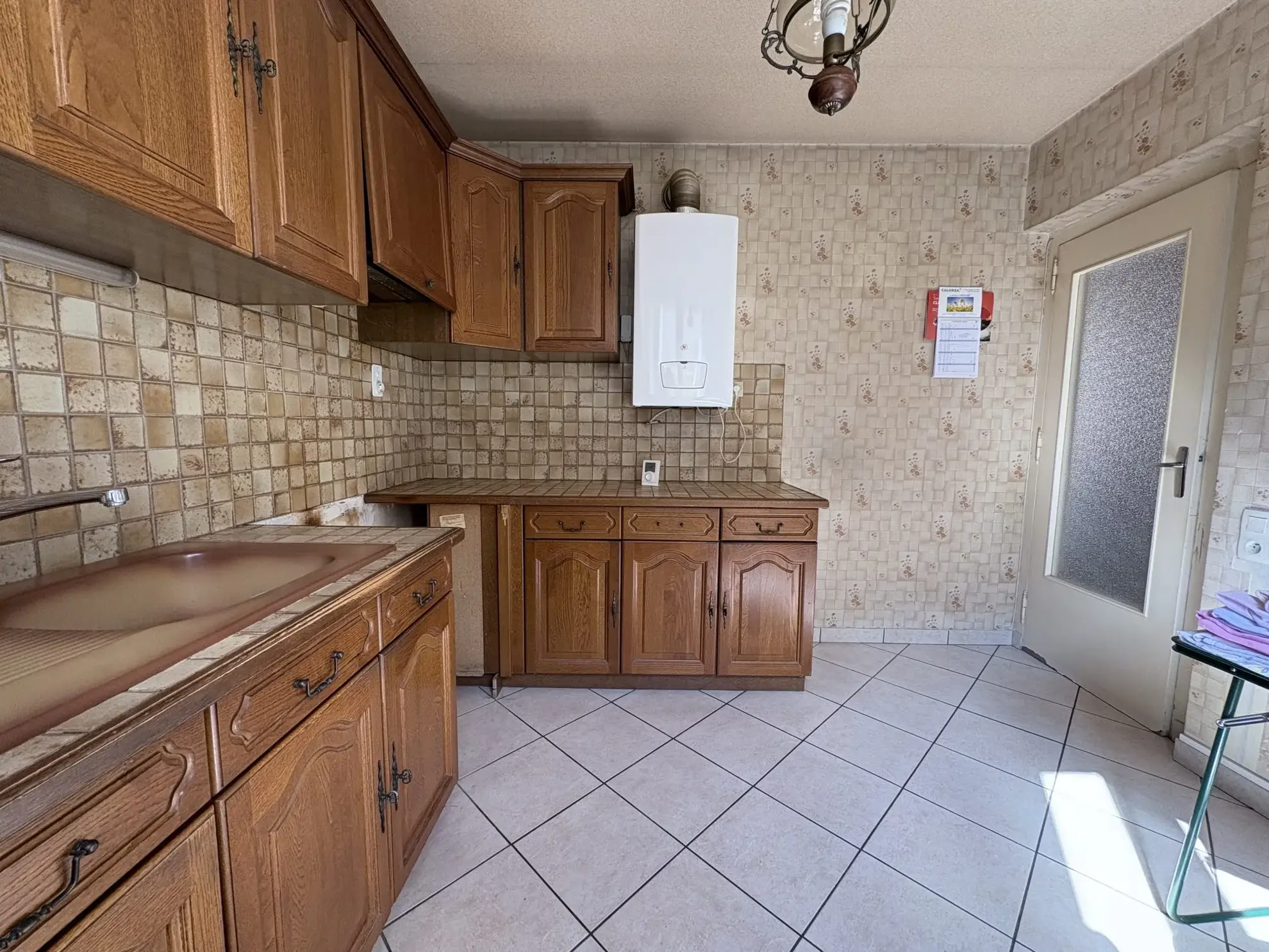Appartement 3 pièces à rénover à Durtol proche commodités 