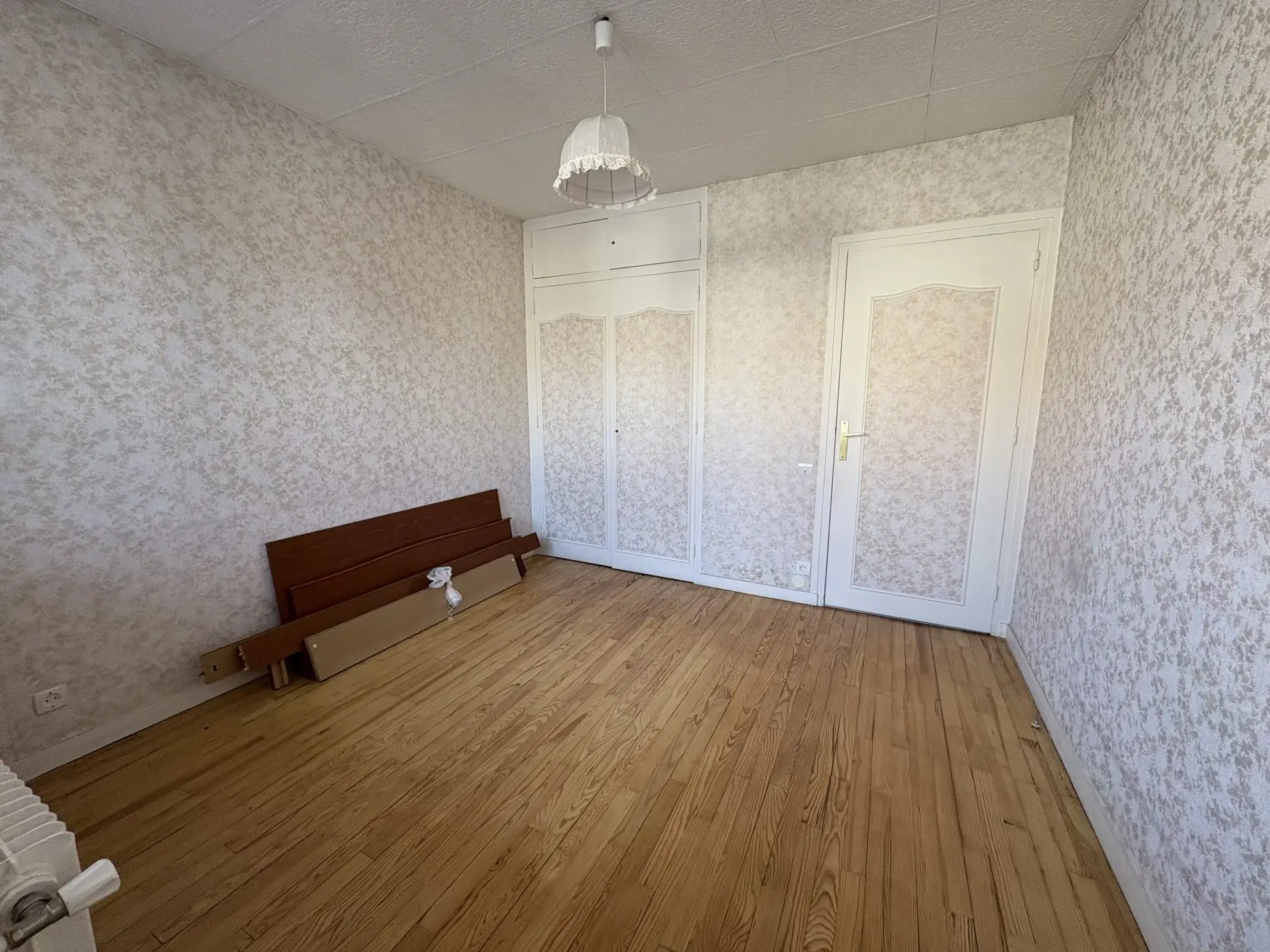 Appartement 3 pièces à rénover à Durtol proche commodités 