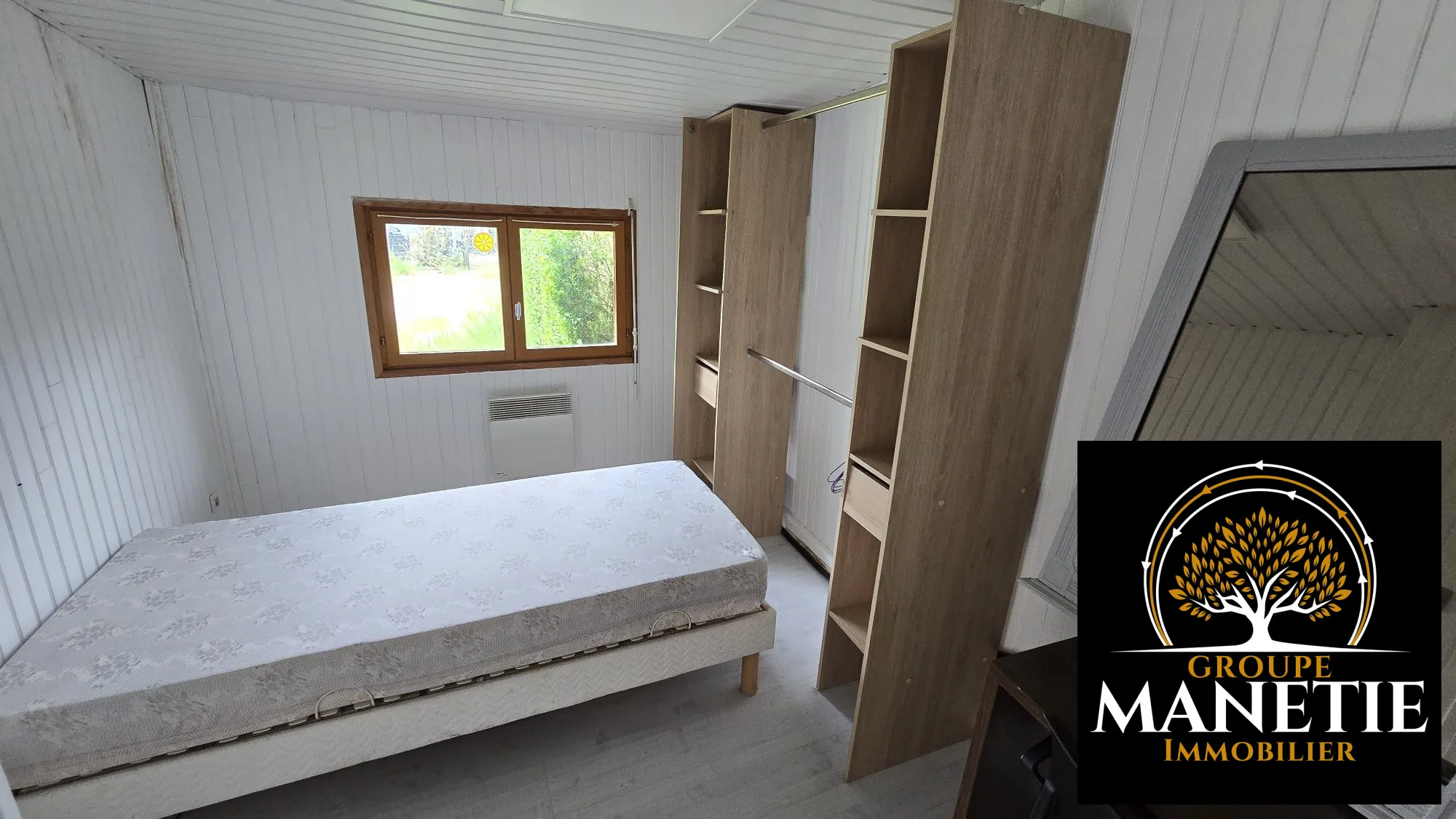 Chalet de loisir à vendre à Oisy-le-Verger avec terrasse et jardin clôturé 