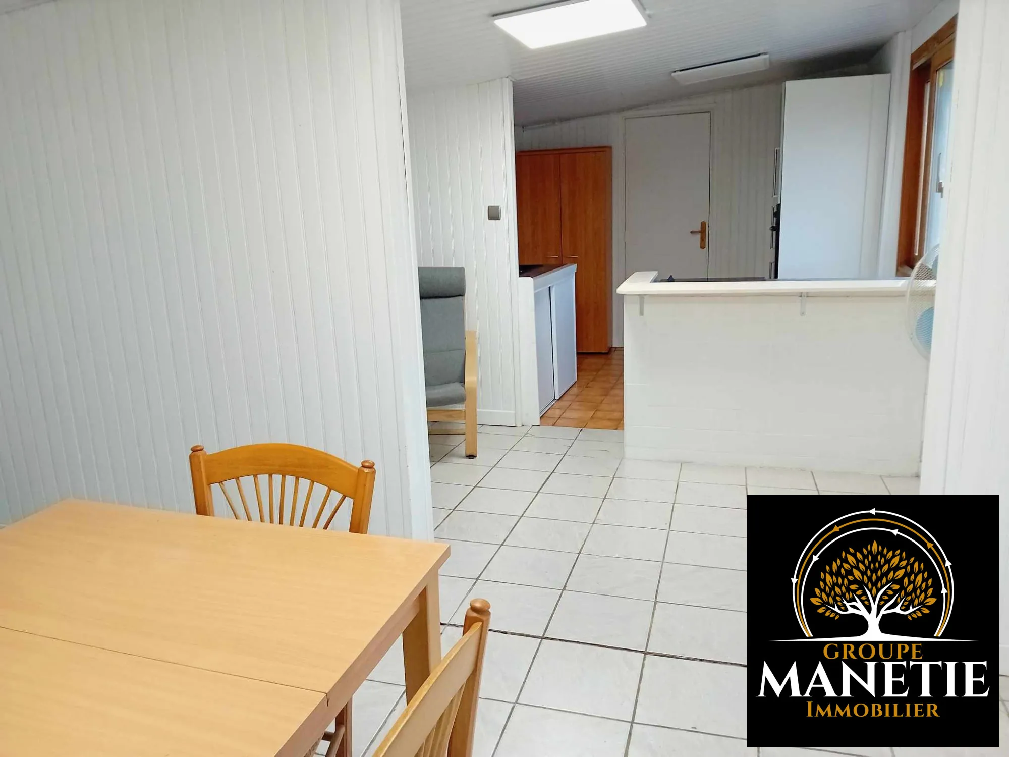 Chalet de loisir à vendre à Oisy-le-Verger avec terrasse et jardin clôturé 