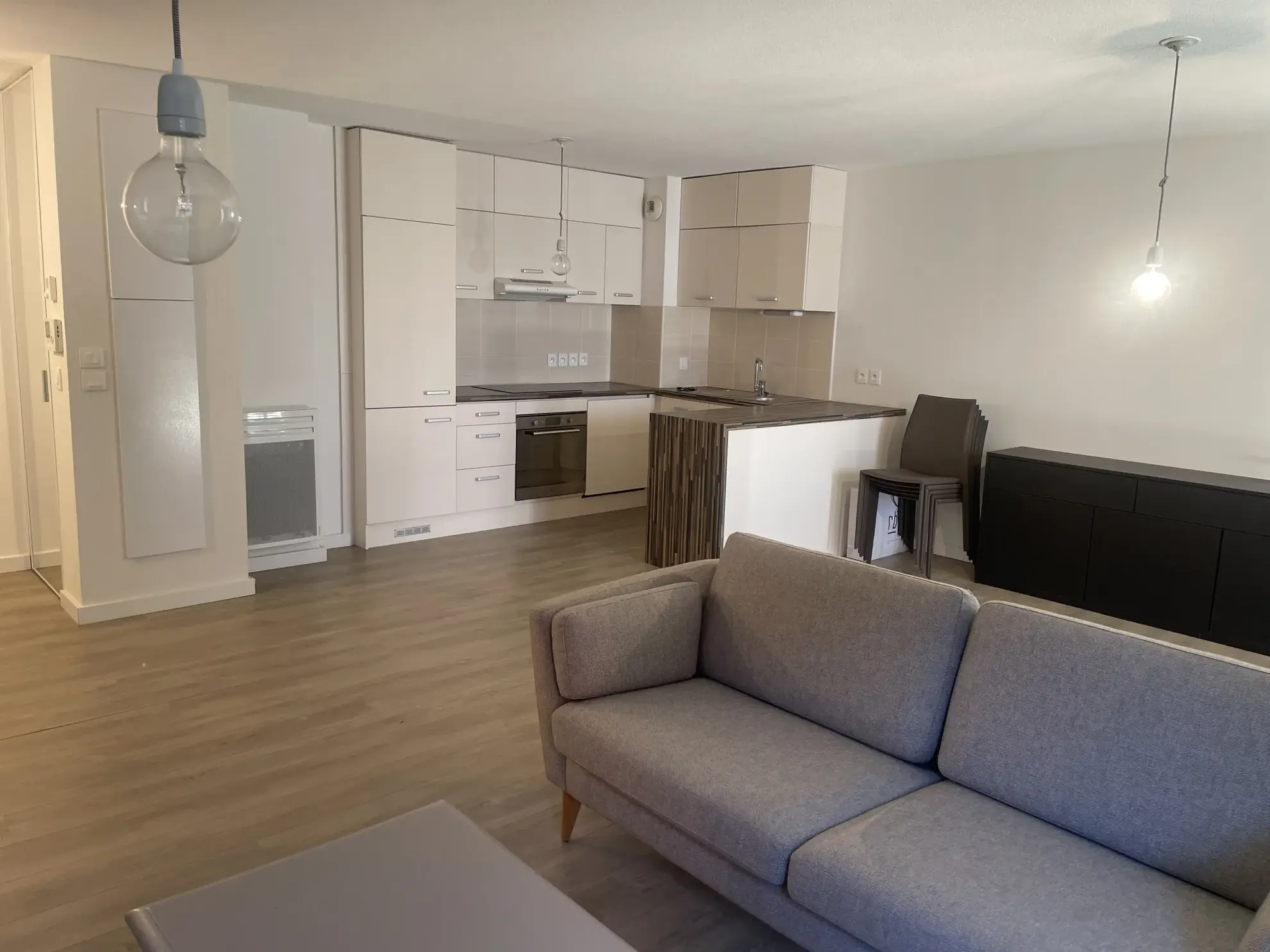 Appartement T2 de 60 m2 avec terrasse à Sete, proche hyper-centre, accessible PMR 