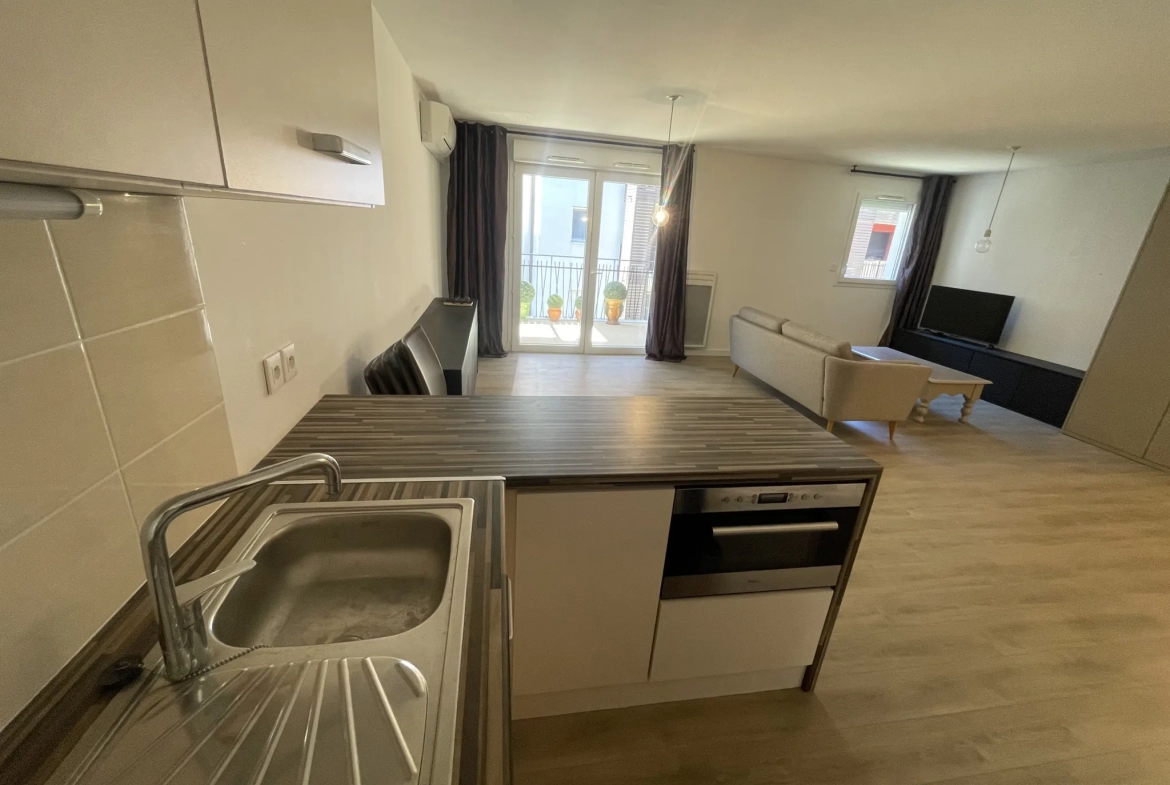 Appartement T2 de 60 m2 avec terrasse à Sete, proche hyper-centre, accessible PMR 
