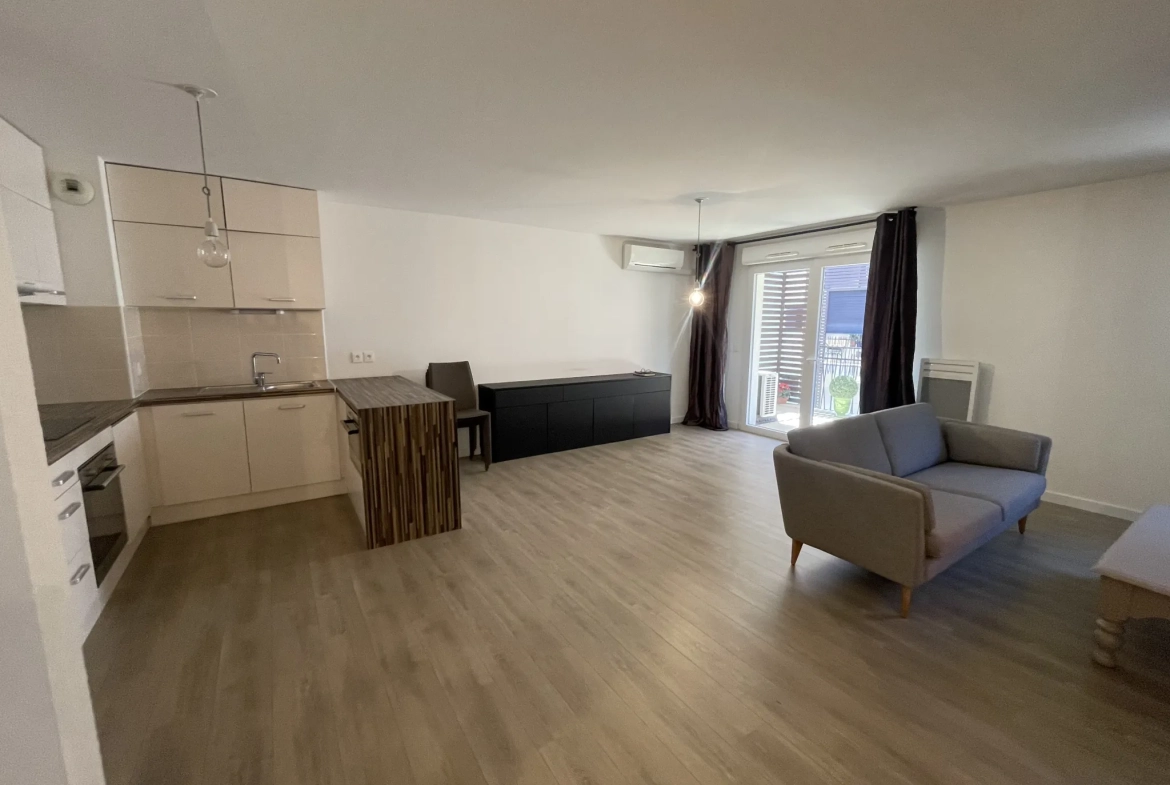 Appartement T2 de 60 m2 avec terrasse à Sete, proche hyper-centre, accessible PMR 