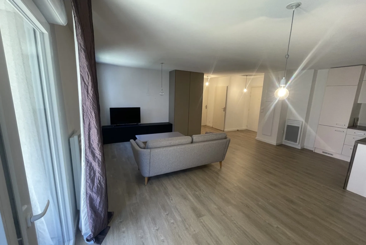 Appartement T2 de 60 m2 avec terrasse à Sete, proche hyper-centre, accessible PMR 