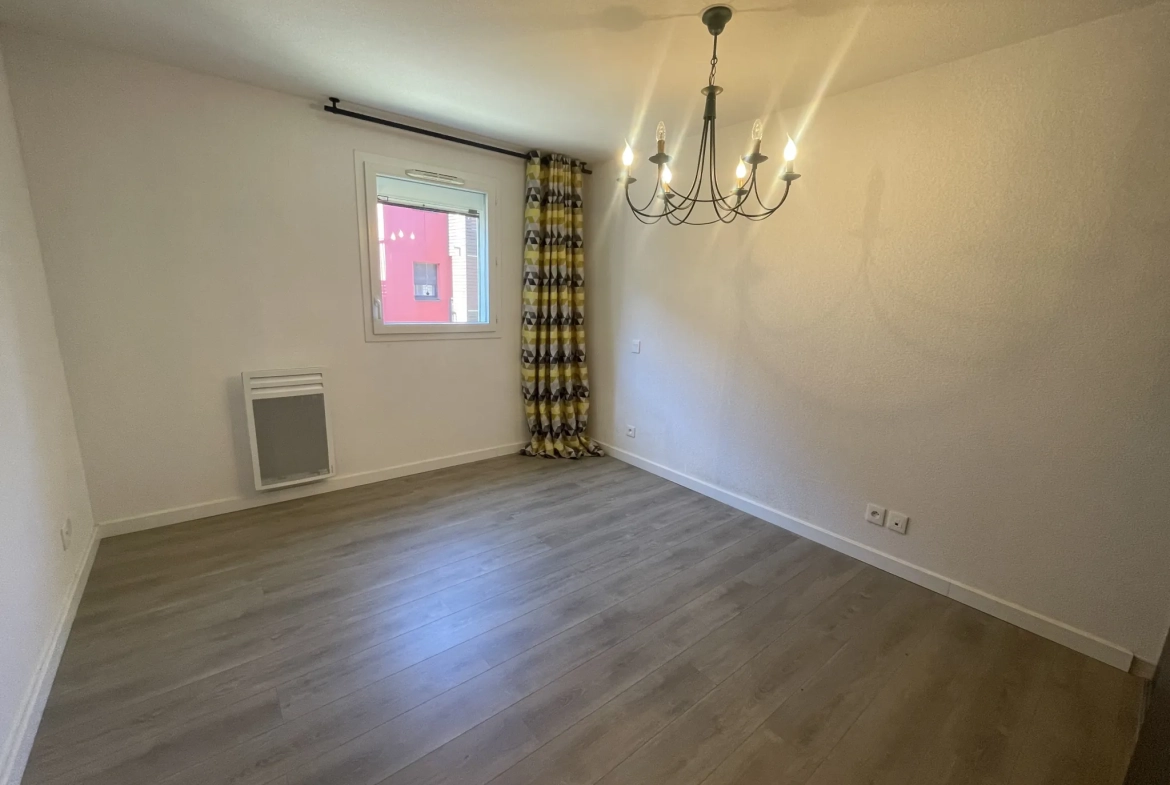 Appartement T2 de 60 m2 avec terrasse à Sete, proche hyper-centre, accessible PMR 