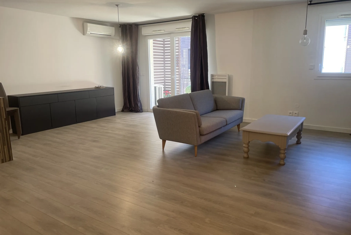 Appartement T2 de 60 m2 avec terrasse à Sete, proche hyper-centre, accessible PMR 