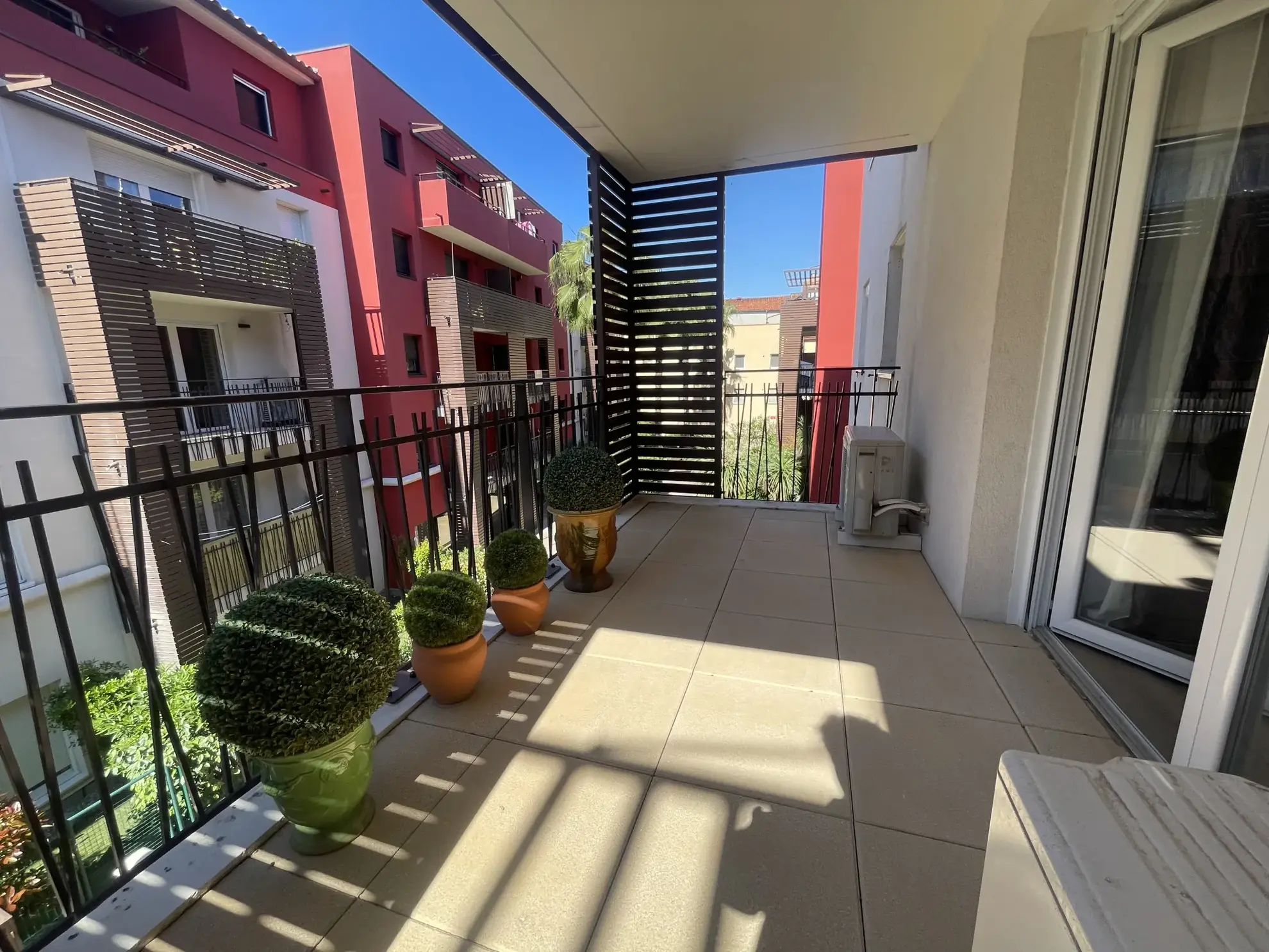Appartement T2 de 60 m2 avec terrasse à Sete, proche hyper-centre, accessible PMR 