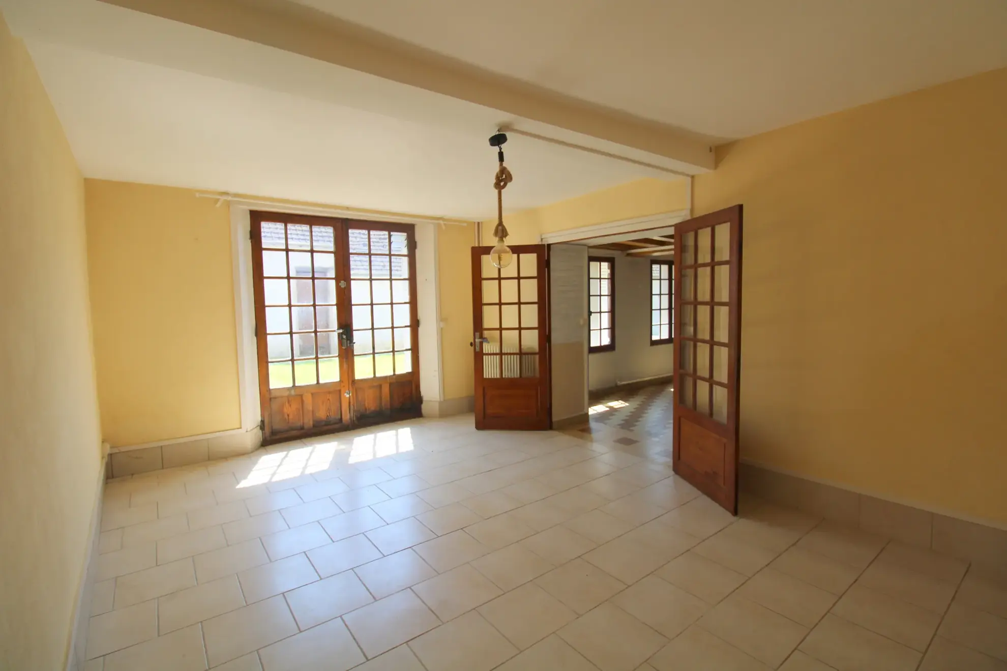 Ancien corps de ferme à vendre proche Pacy-sur-Eure avec terrain de 1664 m² 