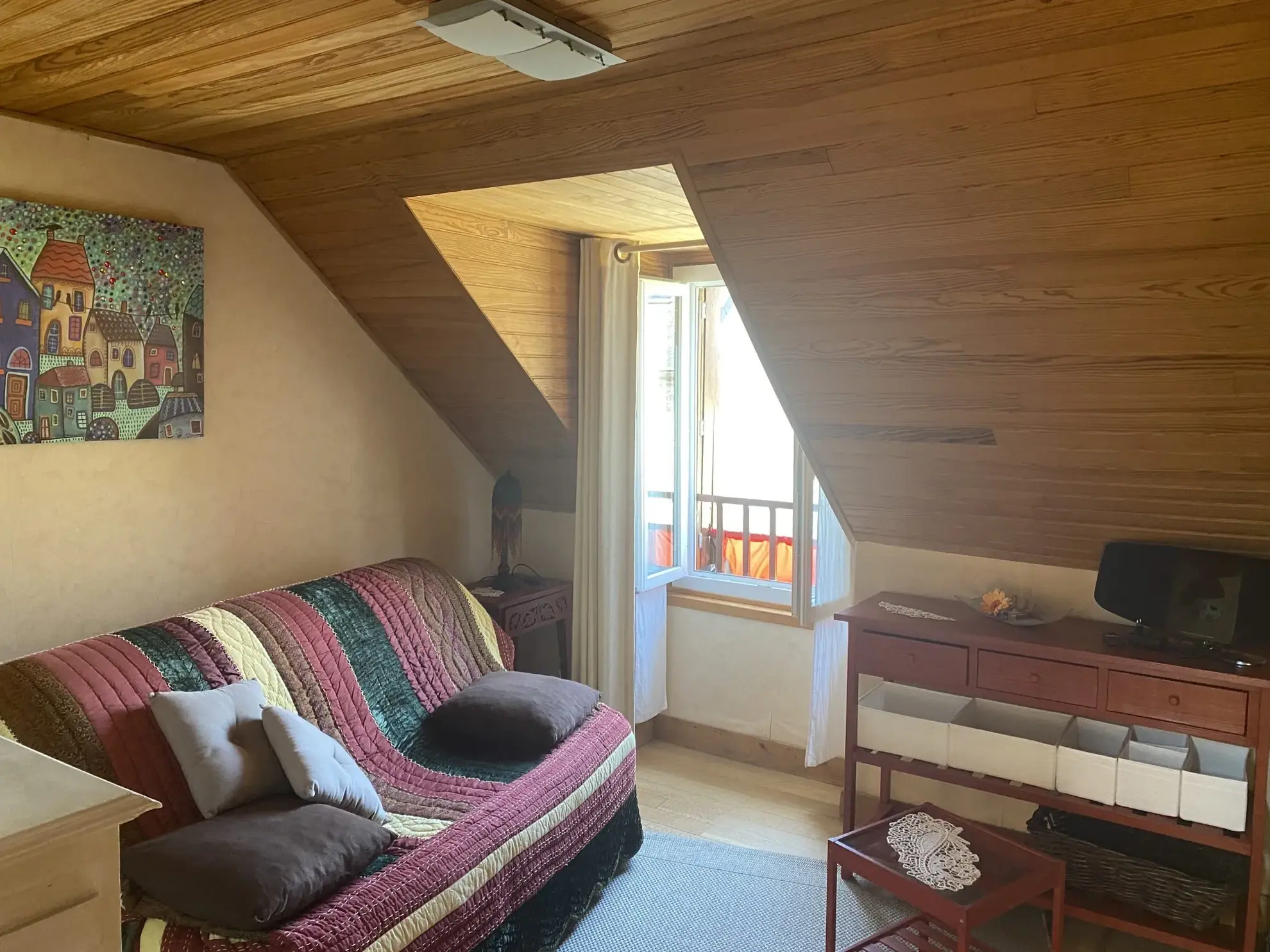 Maison ancienne rénovée de 60 m² à Tarnac avec terrasse et jardin 