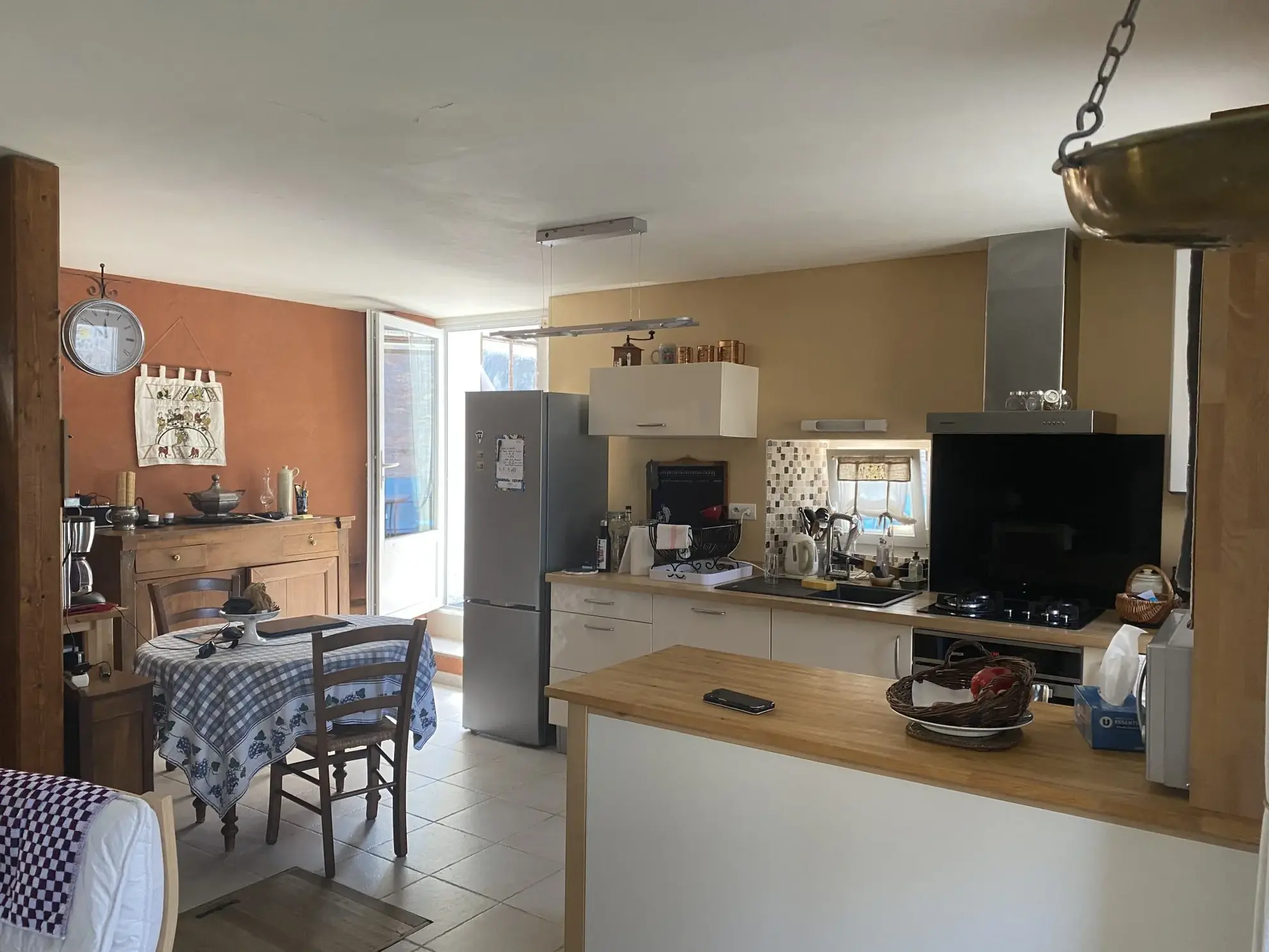 Maison ancienne rénovée de 60 m² à Tarnac avec terrasse et jardin 
