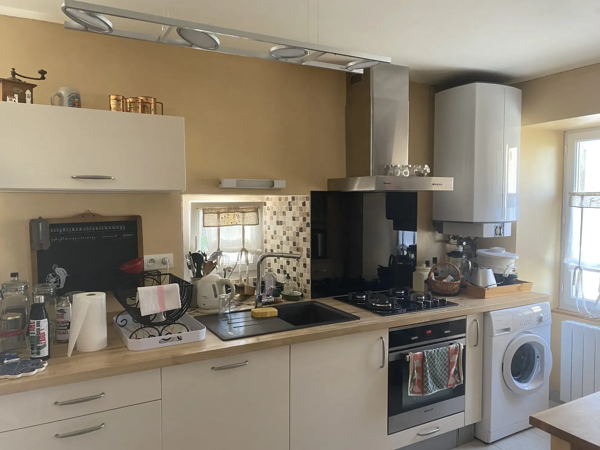 Maison ancienne rénovée de 60 m² à Tarnac avec terrasse et jardin 