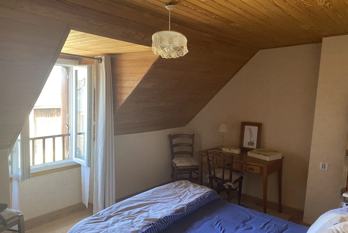 Maison ancienne rénovée de 60 m² à Tarnac avec terrasse et jardin 