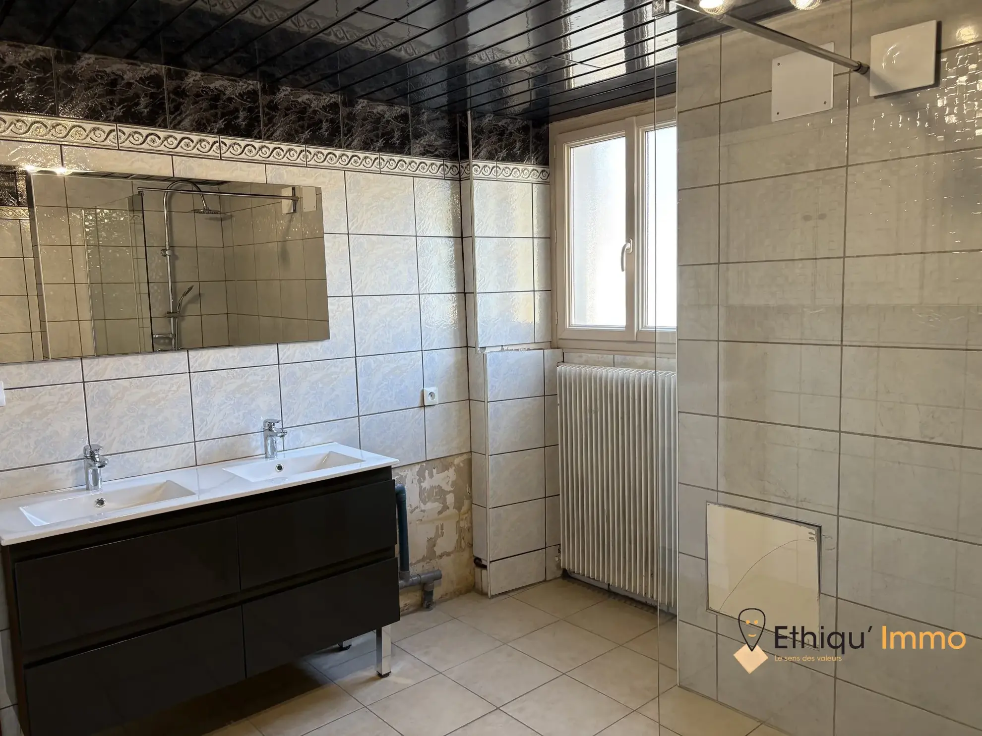 Maison rénovée avec véranda et 4 chambres à Bayel - Prix réduit 