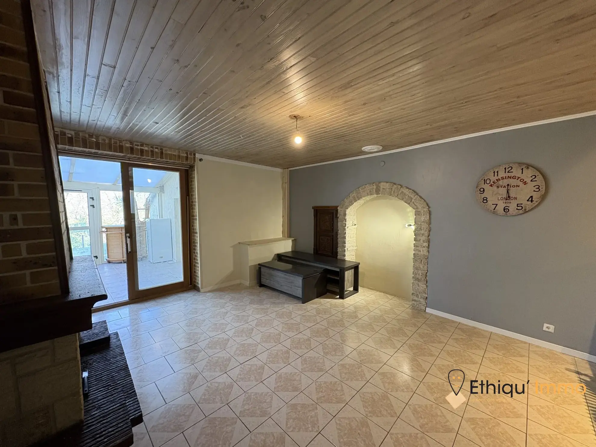 Maison rénovée avec véranda et 4 chambres à Bayel - Prix réduit 