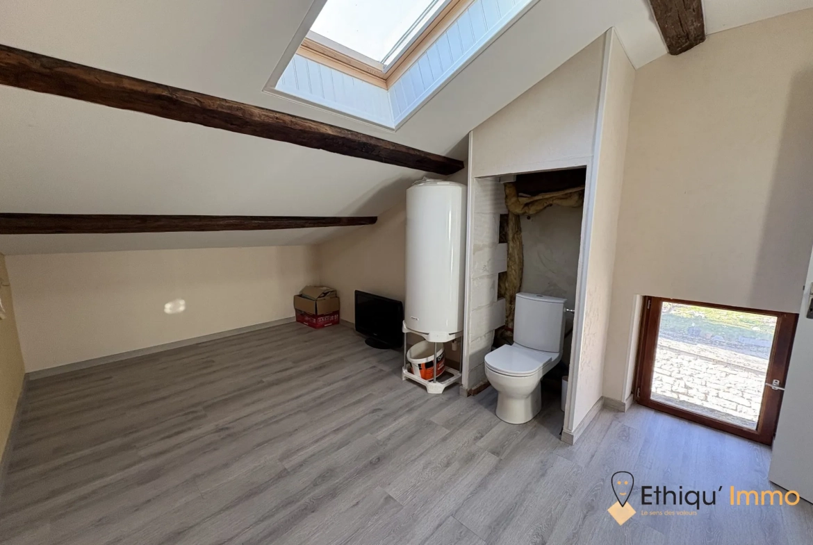 Maison rénovée avec véranda et 4 chambres à Bayel - Prix réduit 