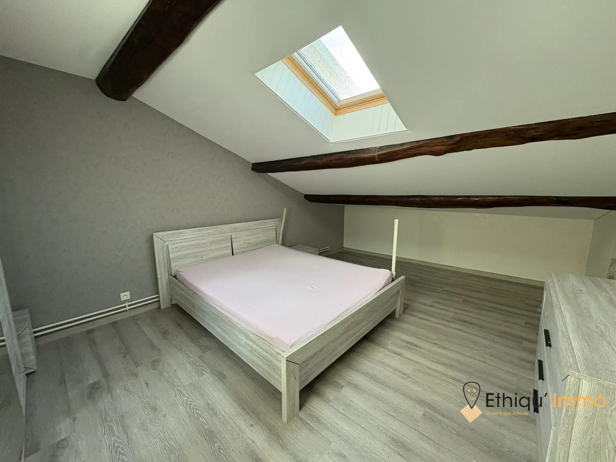 Maison rénovée avec véranda et 4 chambres à Bayel - Prix réduit 