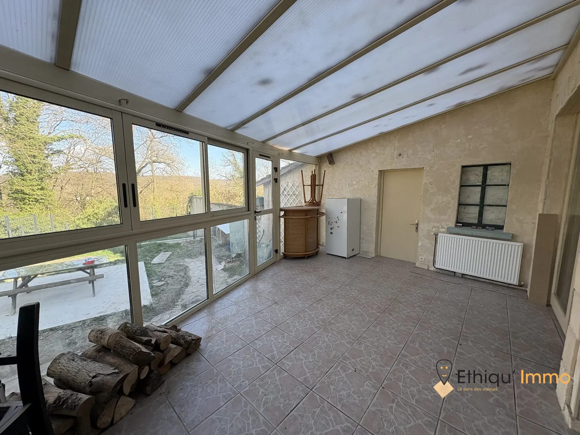 Maison rénovée avec véranda et 4 chambres à Bayel - Prix réduit 