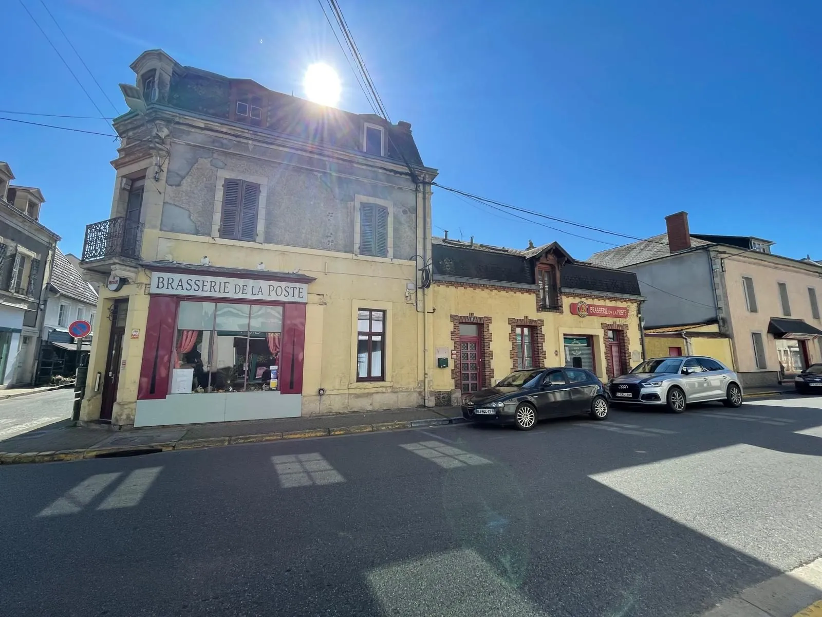 Immeuble de rapport à La Guerche-sur-l'Aubois avec gros potentiel de rentabilité 