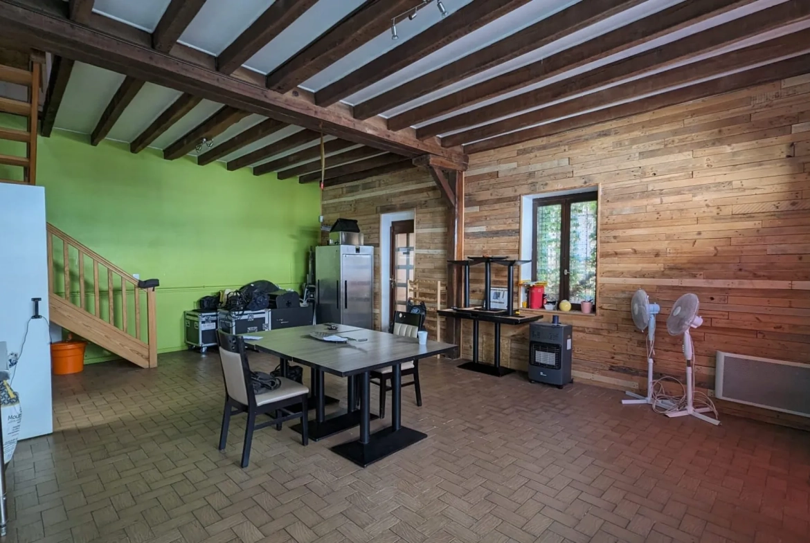 Immeuble de rapport à La Guerche-sur-l'Aubois avec gros potentiel de rentabilité 