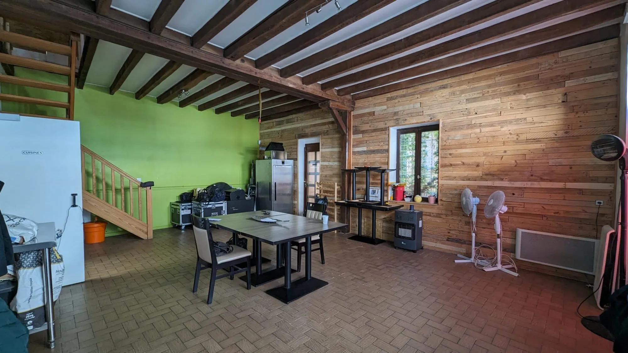 Immeuble de rapport à La Guerche-sur-l'Aubois avec gros potentiel de rentabilité 