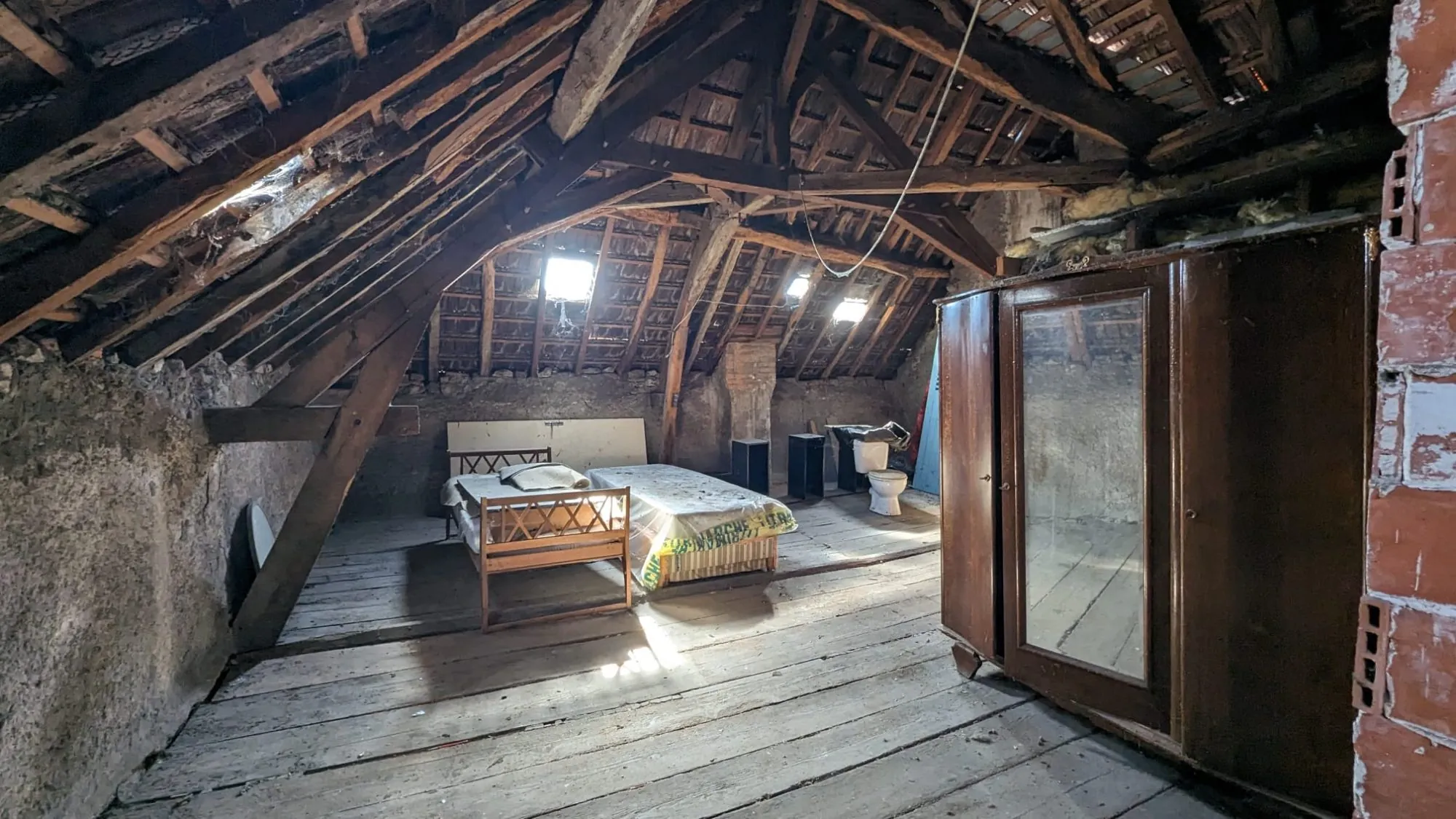 Immeuble de rapport à La Guerche-sur-l'Aubois avec gros potentiel de rentabilité 