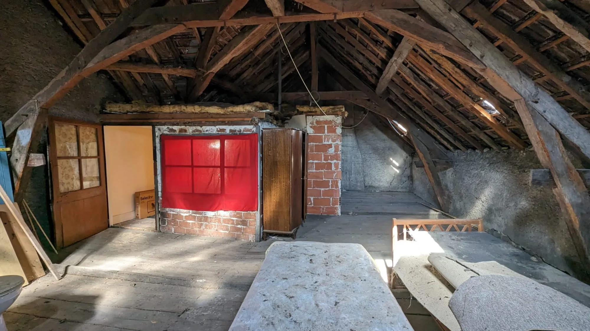 Immeuble de rapport à La Guerche-sur-l'Aubois avec gros potentiel de rentabilité 