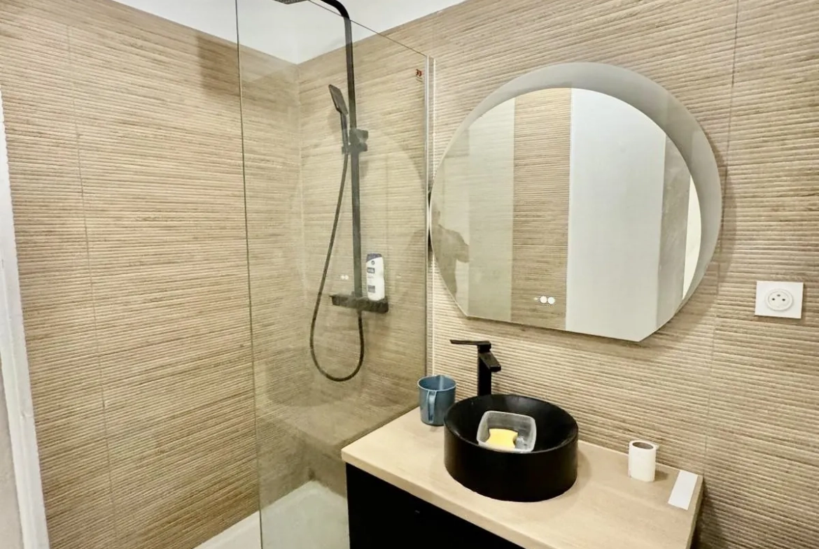 Appartement entièrement rénové proche du Vieux Port de Marseille 