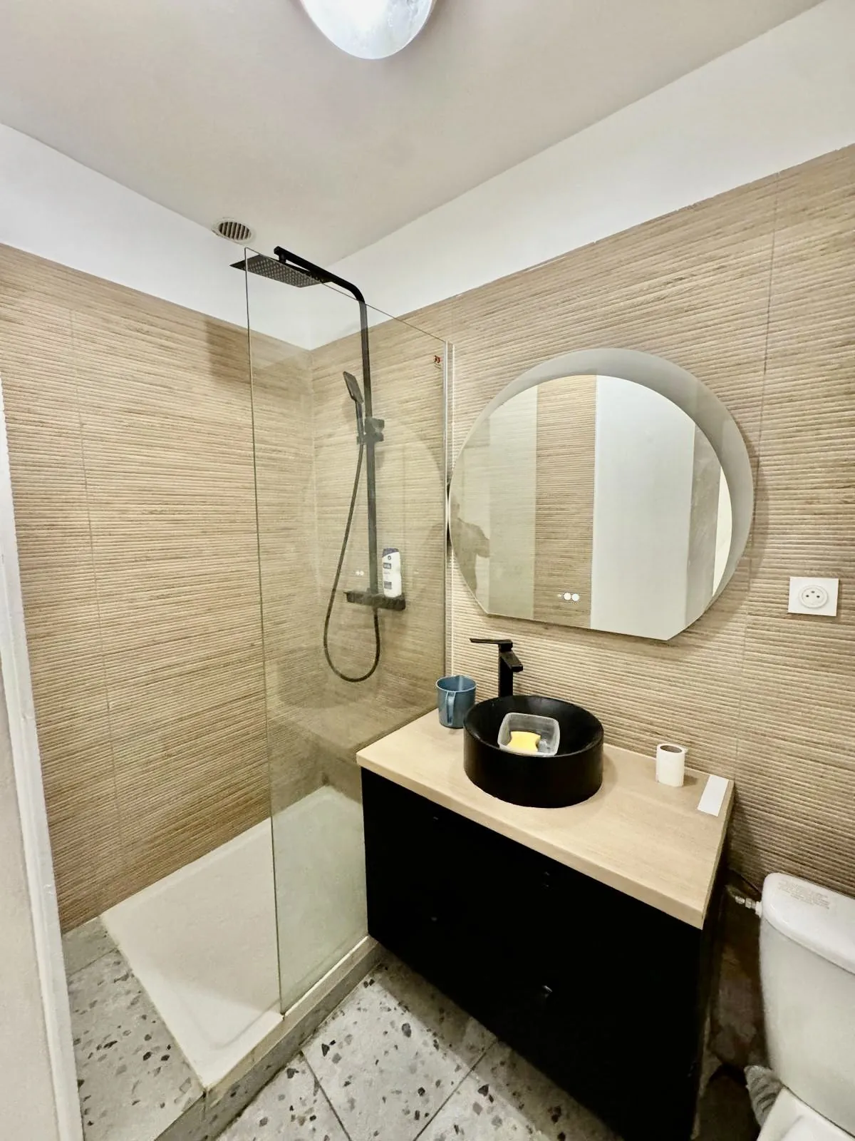 Appartement entièrement rénové proche du Vieux Port de Marseille 