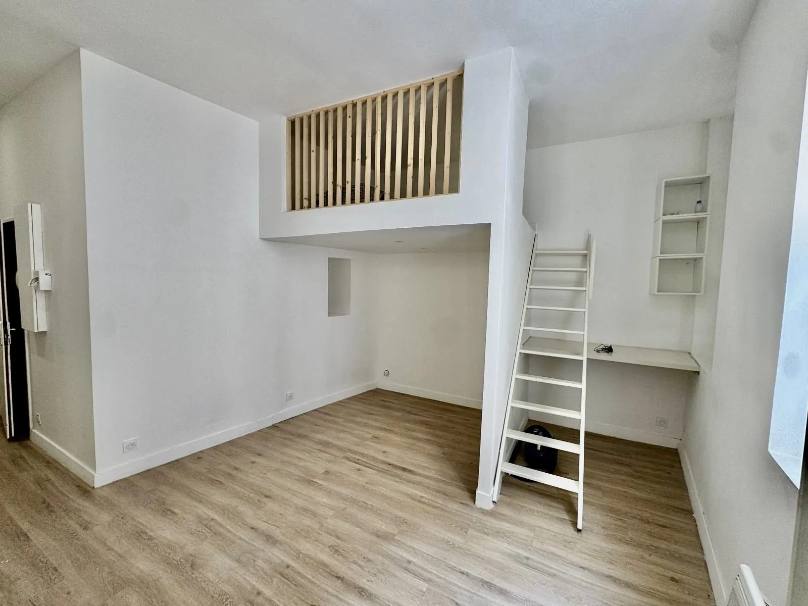 Appartement entièrement rénové proche du Vieux Port de Marseille 
