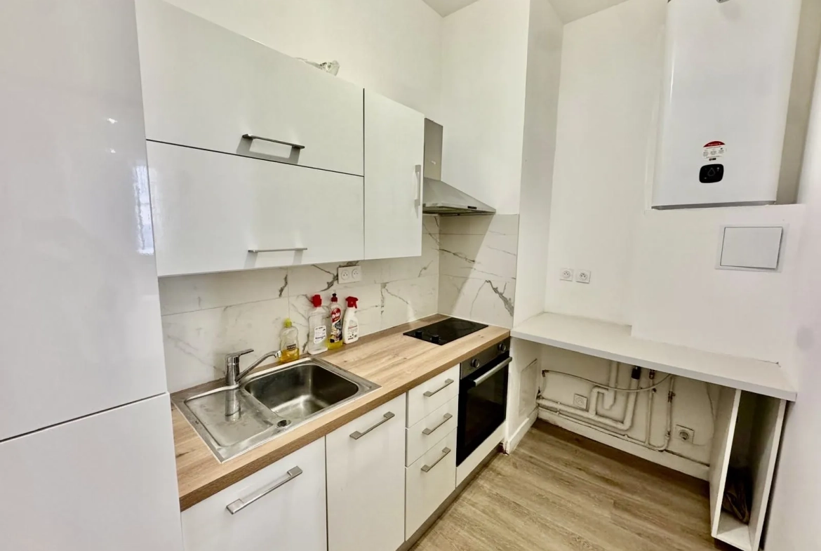 Appartement entièrement rénové proche du Vieux Port de Marseille 