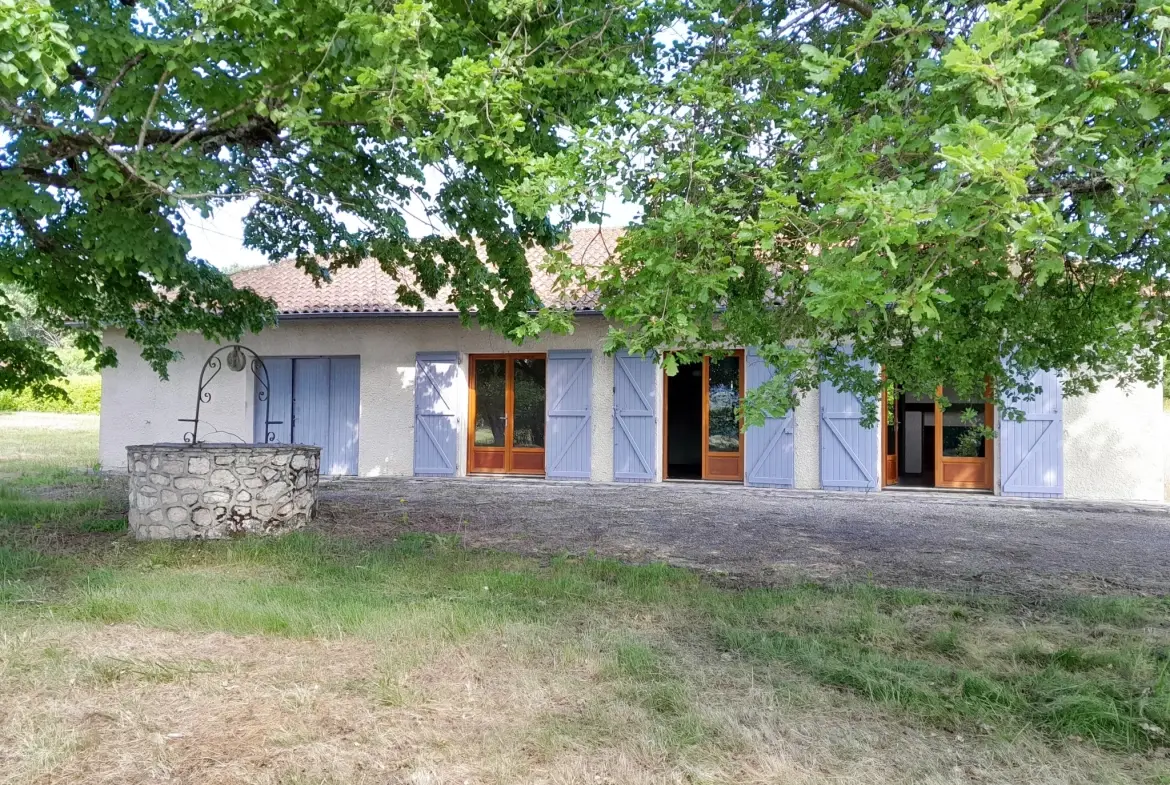 Maison de campagne de plain-pied avec garage et grand jardin à Lauzerte 