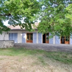 Maison de campagne de plain-pied avec garage et grand jardin à Lauzerte