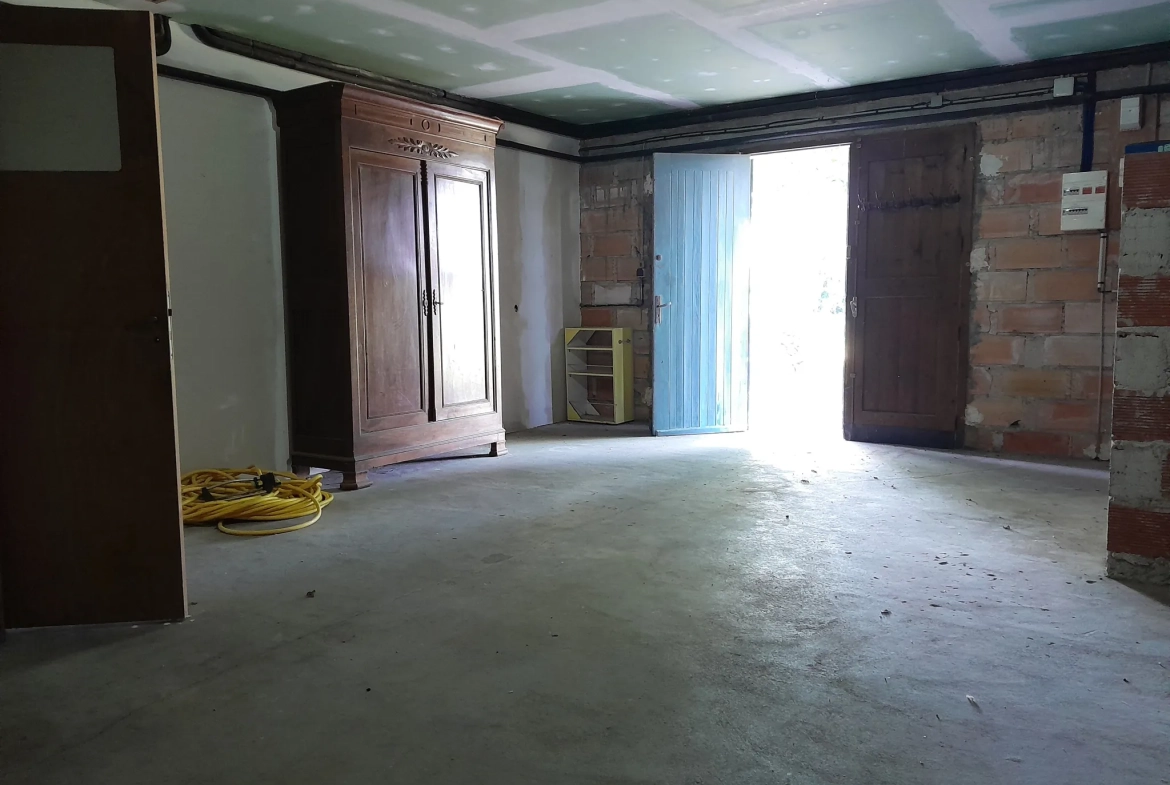 Maison de campagne de plain-pied avec garage et grand jardin à Lauzerte 