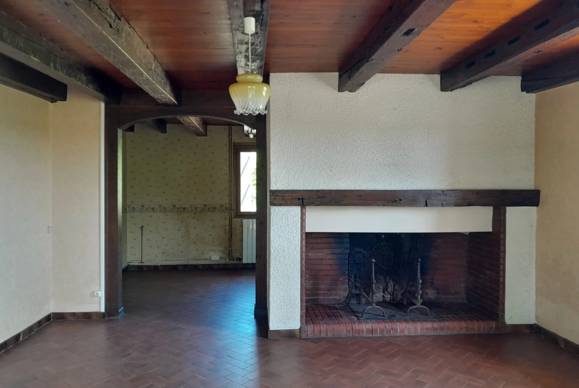 Maison de campagne de plain-pied avec garage et grand jardin à Lauzerte 