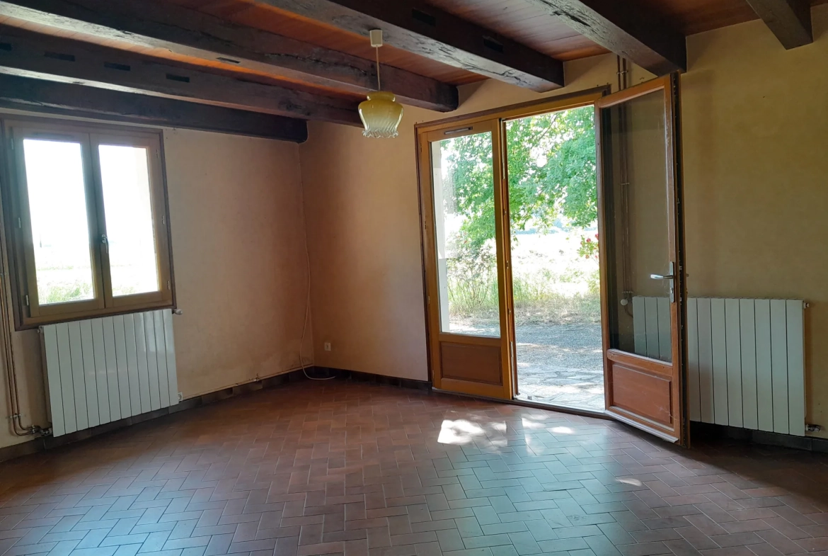 Maison de campagne de plain-pied avec garage et grand jardin à Lauzerte 