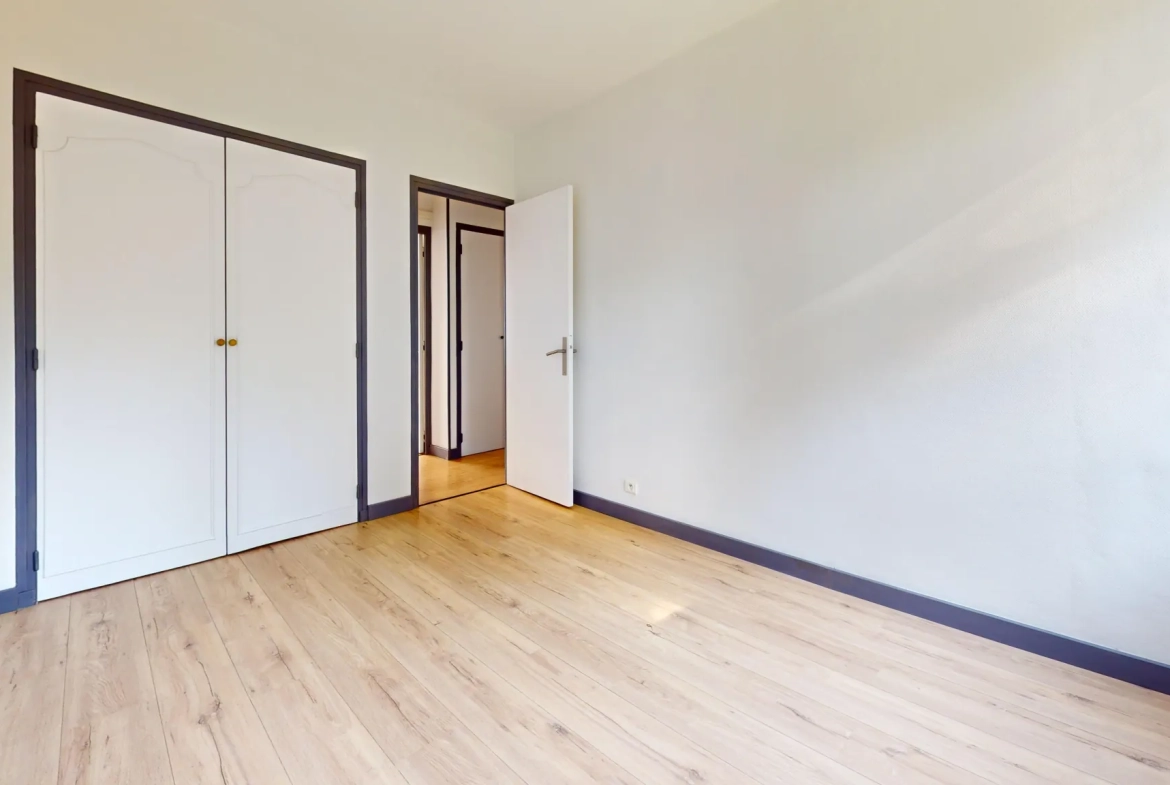 Appartement F3 de 61 m² avec balcon à Montpellier, proche commodités 