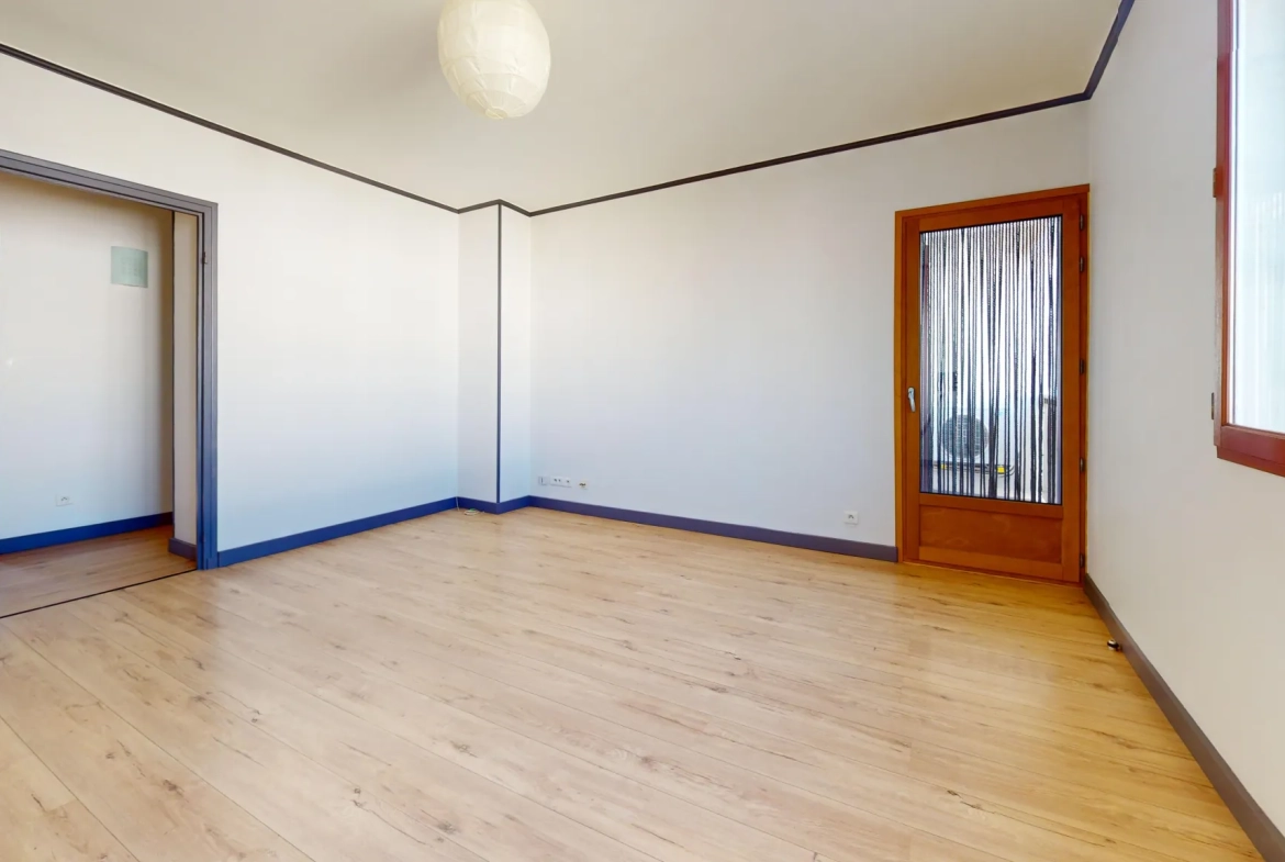 Appartement F3 de 61 m² avec balcon à Montpellier, proche commodités 
