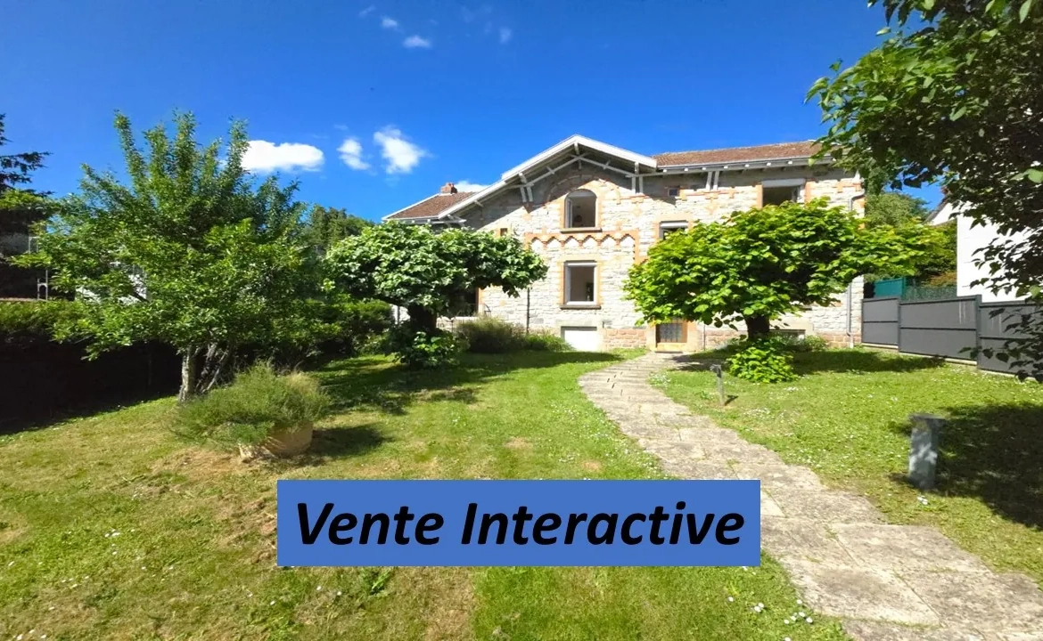 Maison familiale spacieuse à Panazol avec terrasse et garage 