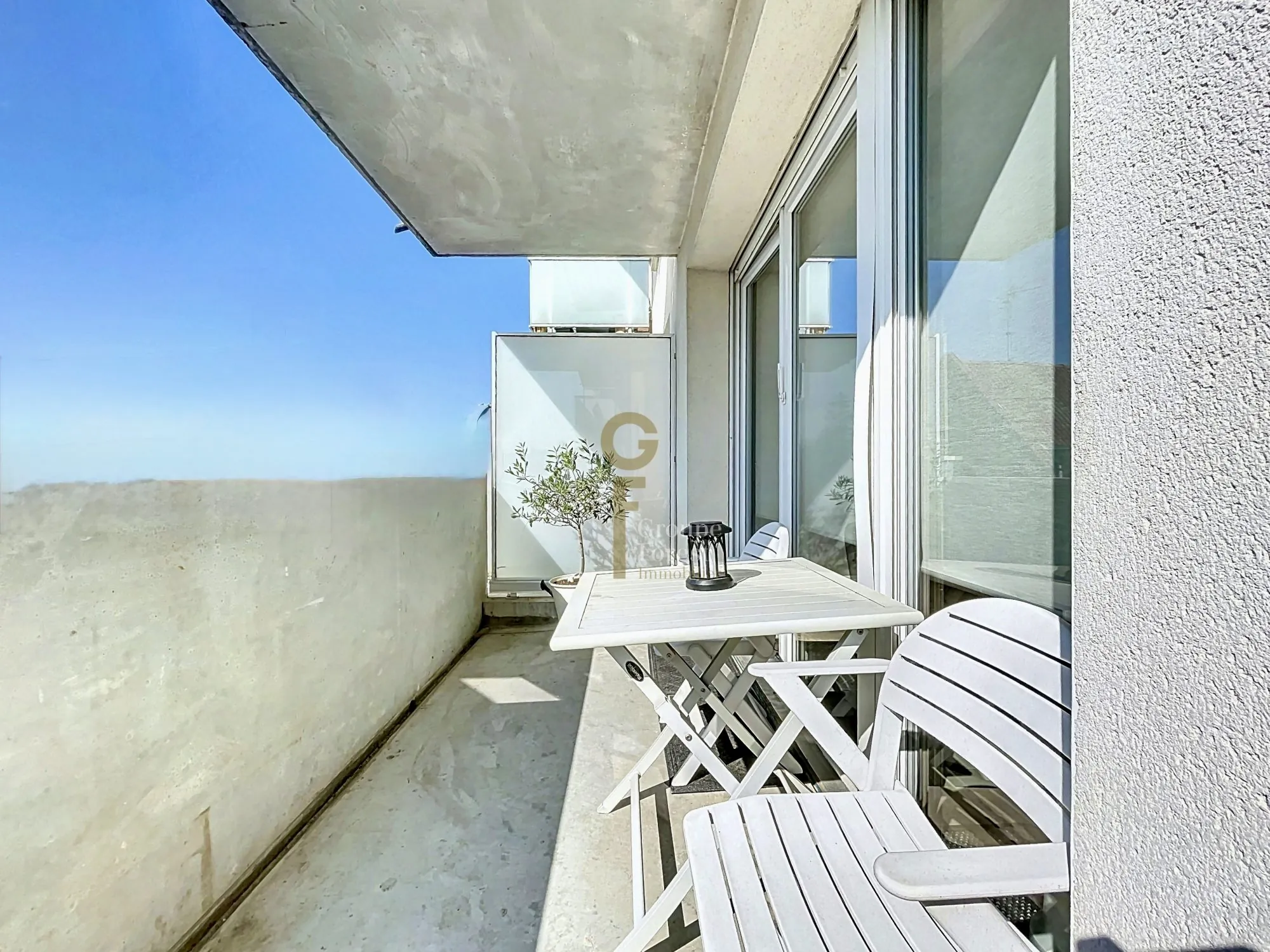 Appartement 2 pièces de 46 m² en vente à Linselles, loué, avec grand balcon 