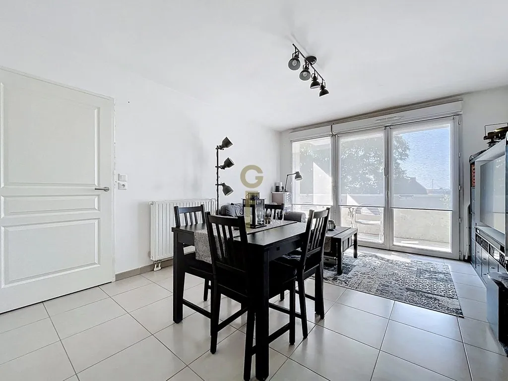Appartement 2 pièces de 46 m² en vente à Linselles, loué, avec grand balcon 
