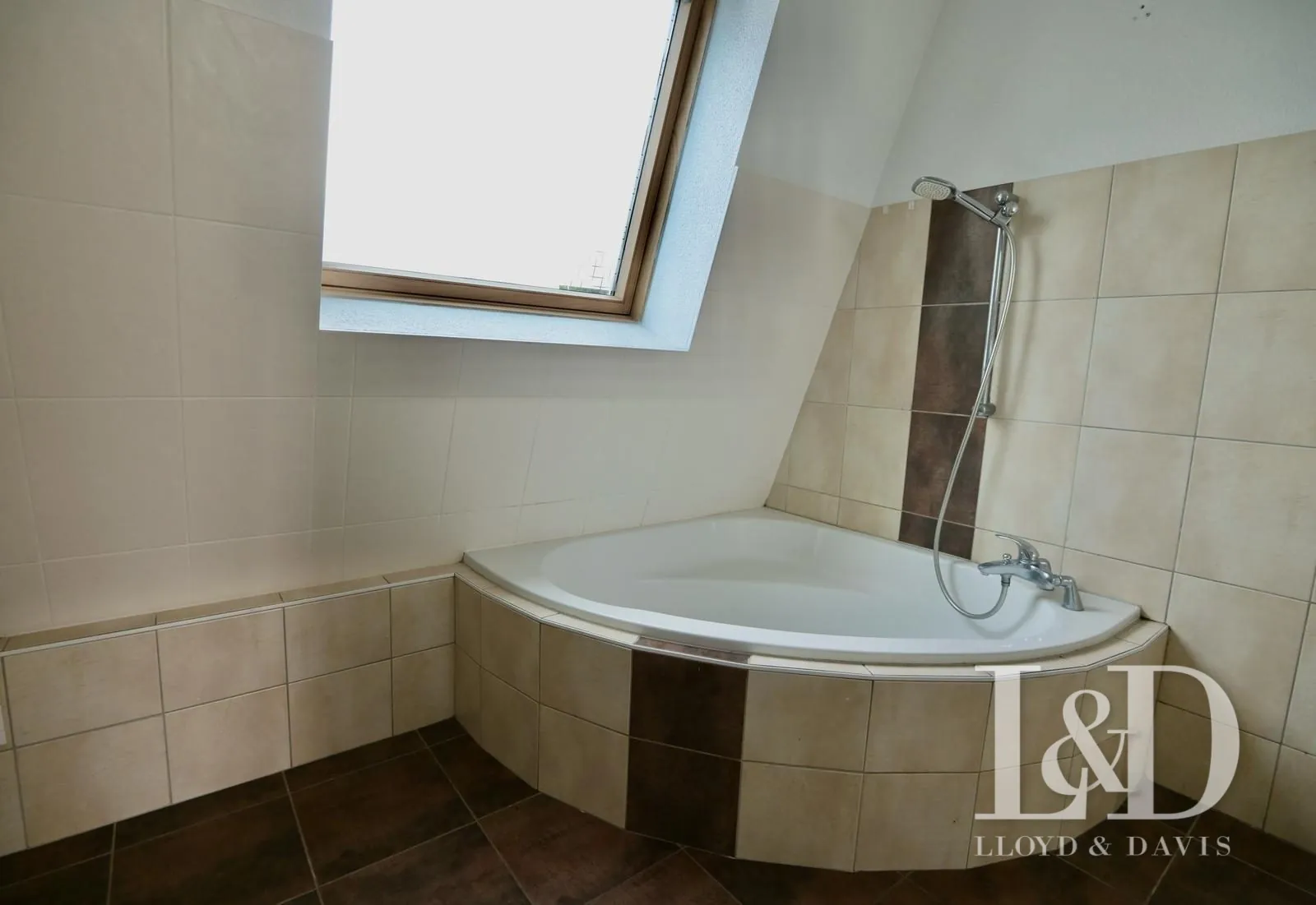 SDB Appartement T3 à vendre avec terrasse et vue sur les Vosges à Mulhouse 