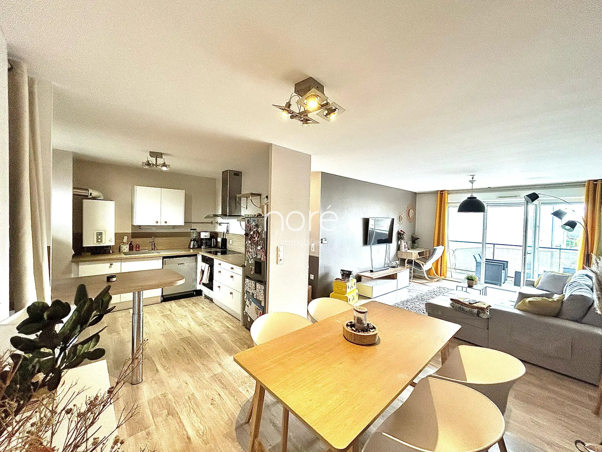 Appartement T3 lumineux de 71 m² avec balcon à Colombelles, proximité commodités 