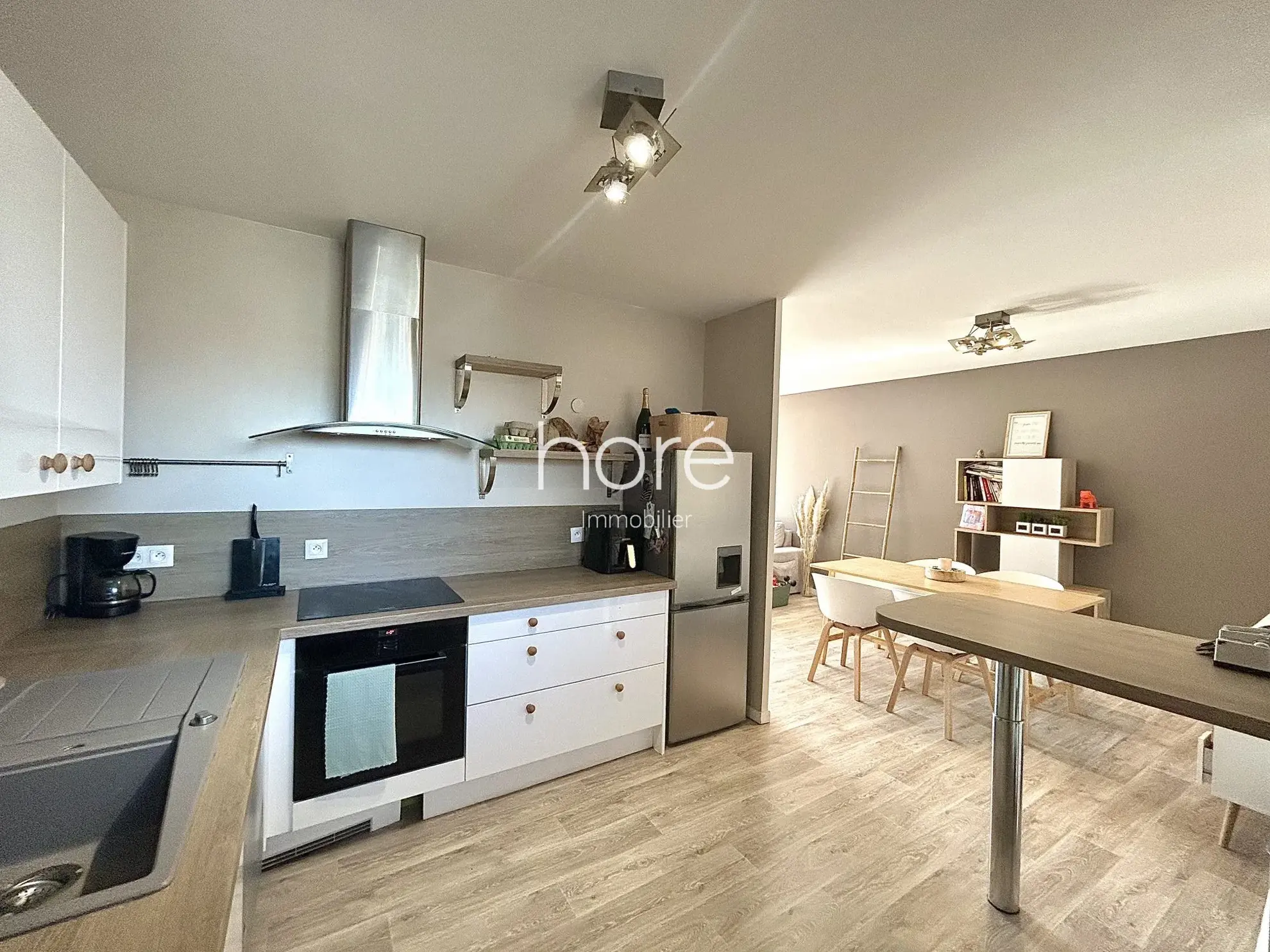Appartement T3 lumineux de 71 m² avec balcon à Colombelles, proximité commodités 