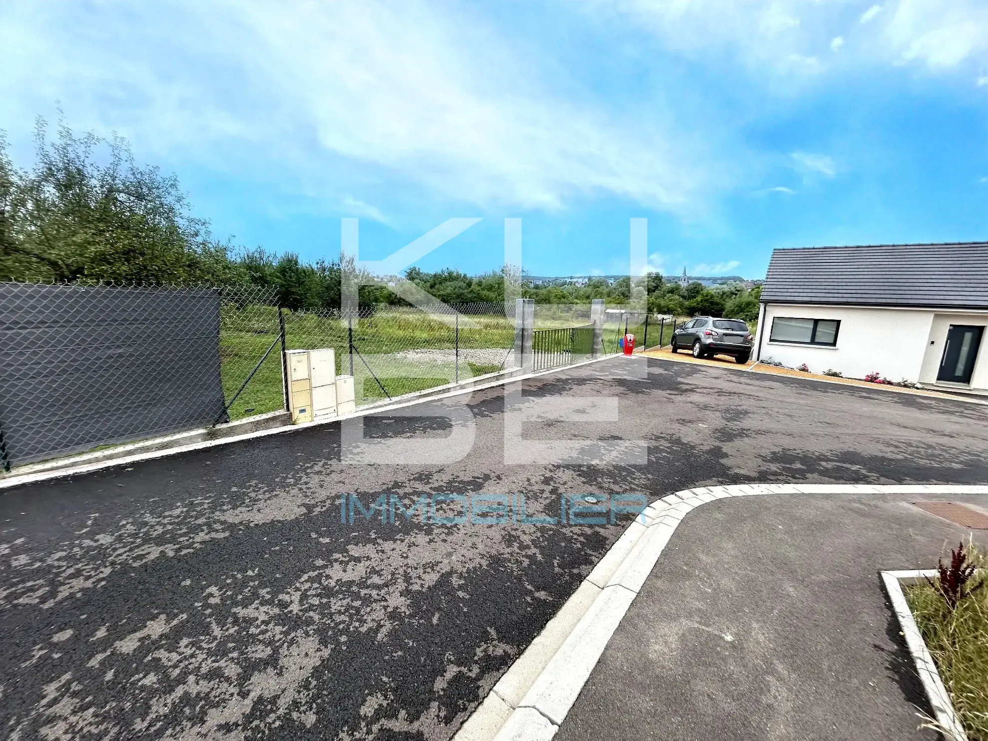 Terrain constructible de 2 360 m² à Faulquemont - Emplacement privilégié 