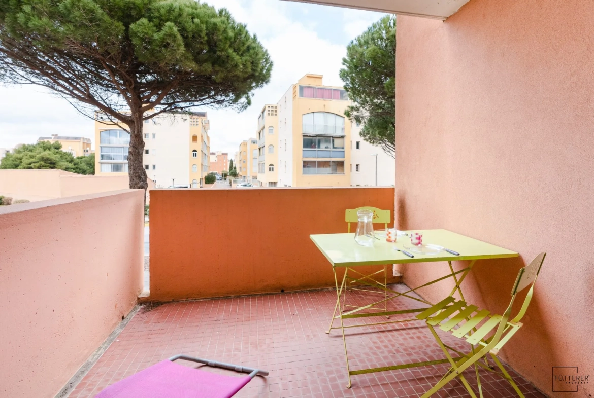 Appartement 2 pièces à vendre à Gruissan Rive Droite avec terrasse et parking privé 