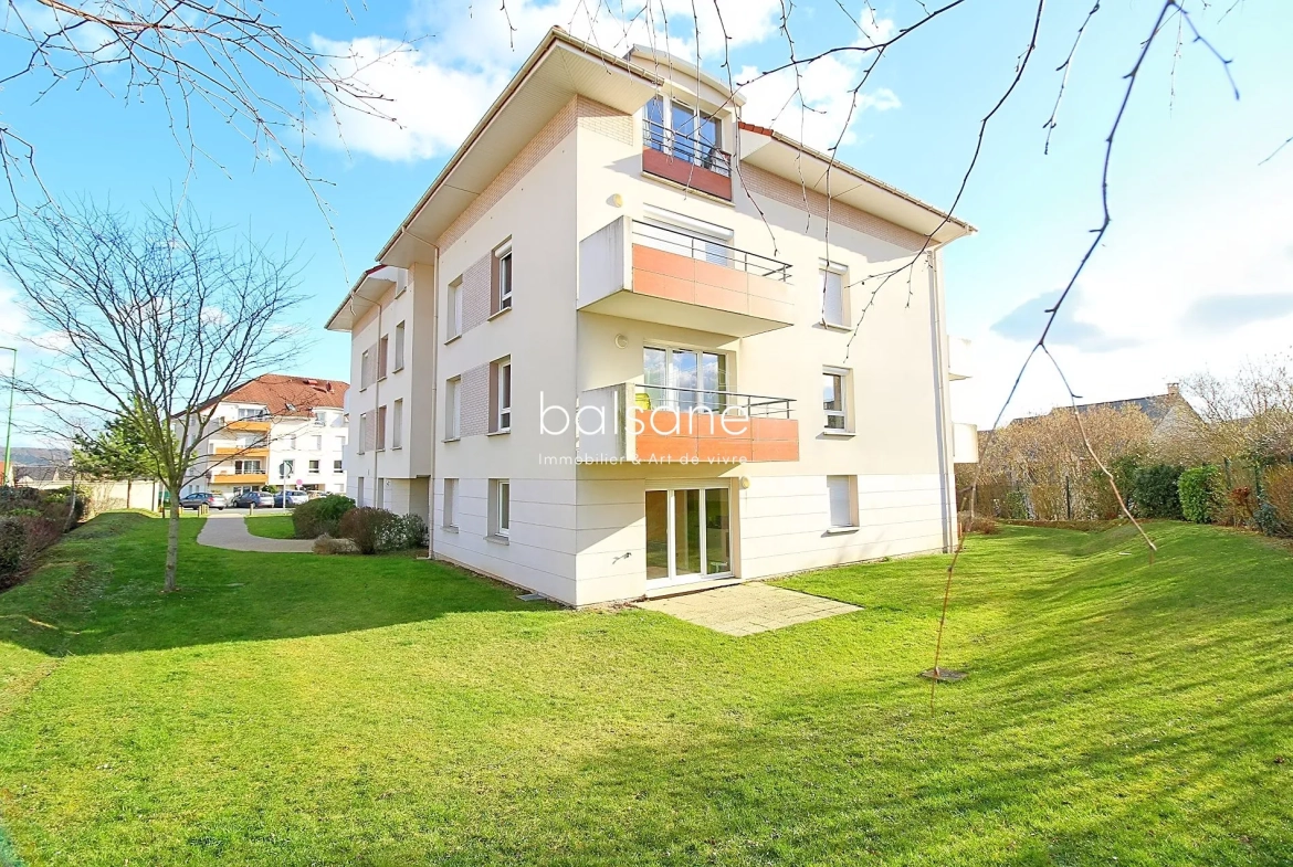 Appartement T3 de 56 m² avec balcon et stationnements à Saint-Étienne-du-Rouvray 