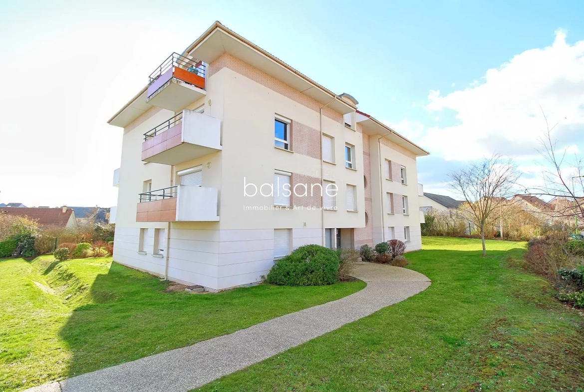 Appartement T3 de 56 m² avec balcon et stationnements à Saint-Étienne-du-Rouvray 