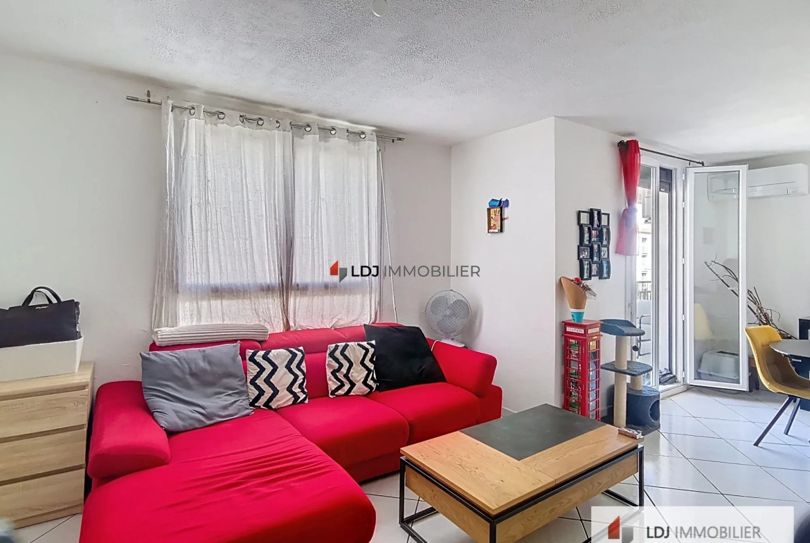 Appartement T3/4 à vendre à Perpignan avec terrasse et proximité commodités 