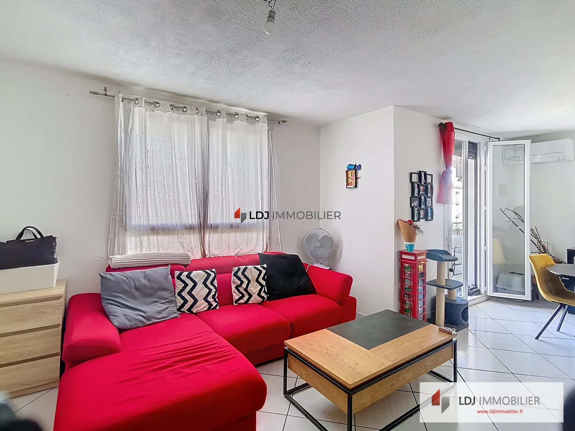 Appartement T3/4 à vendre à Perpignan avec terrasse et proximité commodités 