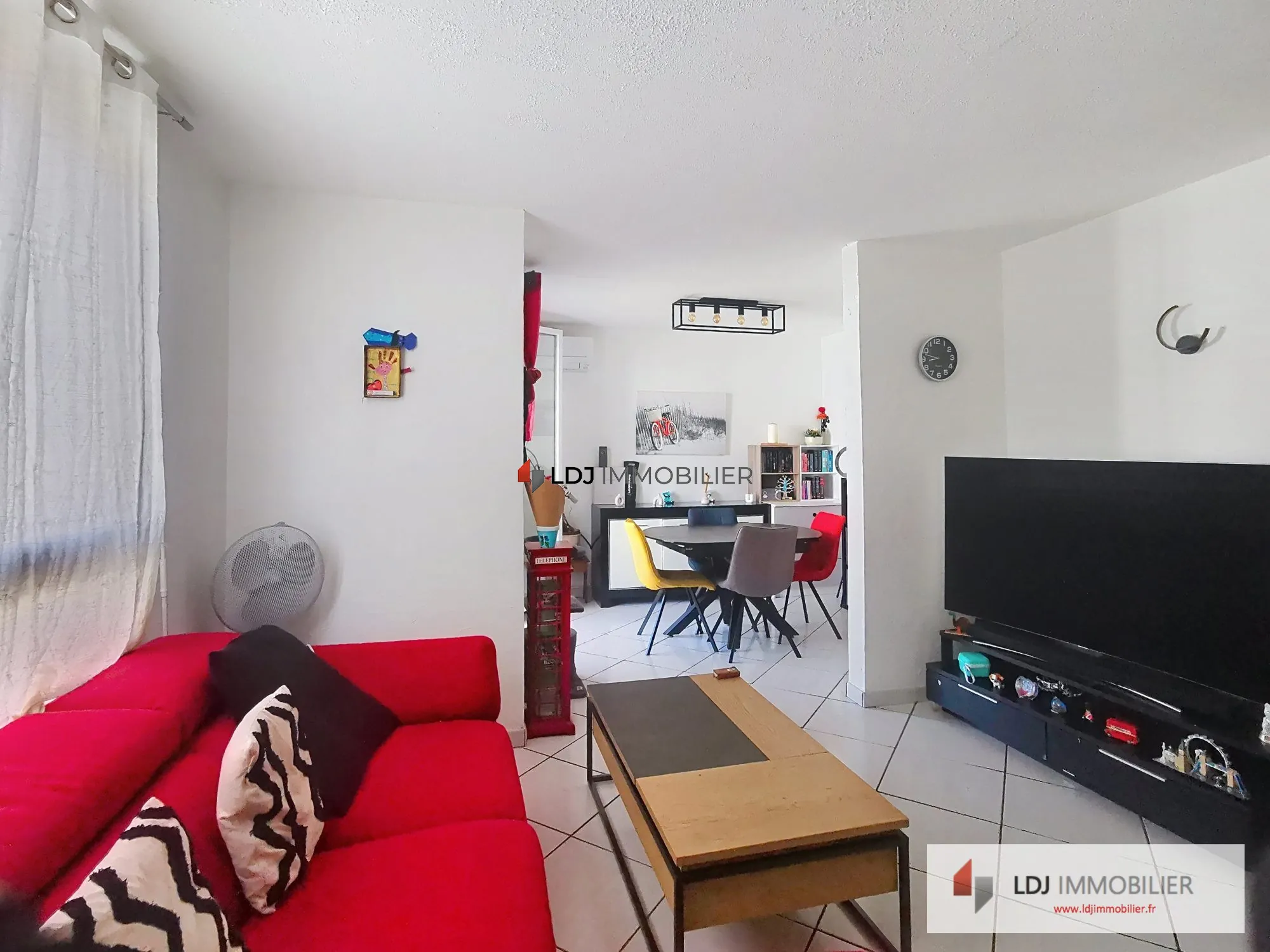 Appartement T3/4 à vendre à Perpignan avec terrasse et proximité commodités 